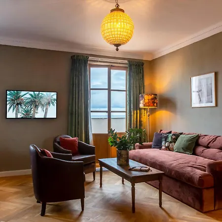 Langley Napoleon Bonaparte Otel 3*