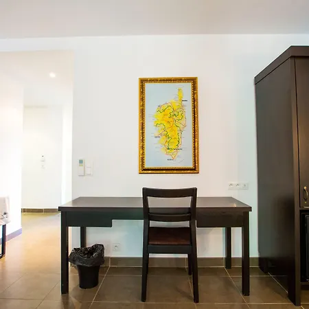 Langley Napoléon Bonaparte Szálloda 3*