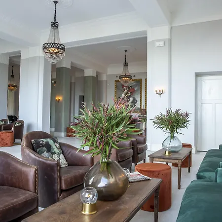 Langley Napoléon Bonaparte Szálloda 3*