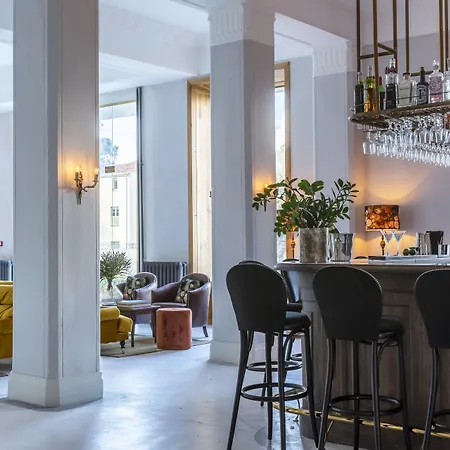 Langley Napoleon Bonaparte Hotel