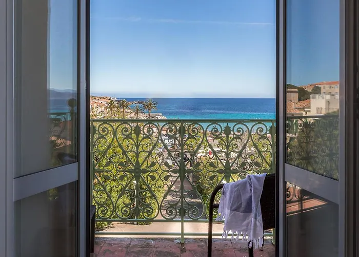 Langley Napoléon Bonaparte 3* LʼÎle-Rousse