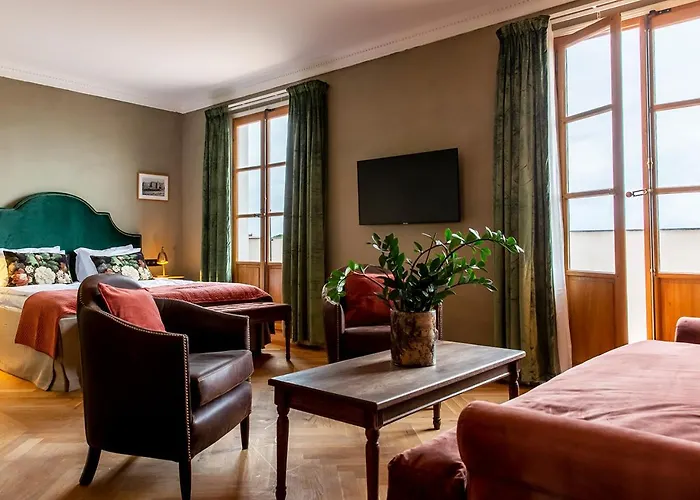 Langley Napoleon Bonaparte Hotel 3*