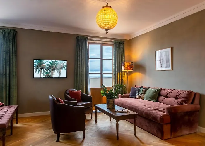 Langley Napoleon Bonaparte Hotel 3*