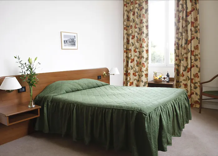 Hotel Langley Napoleon Bonaparte LʼÎle-Rousse