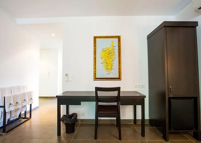 Langley Napoleon Bonaparte Hotel 3*