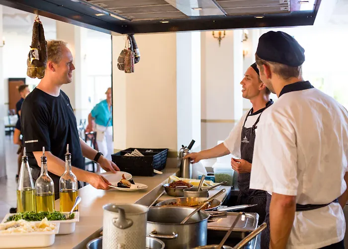 Langley Napoléon Bonaparte Hotel LʼÎle-Rousse