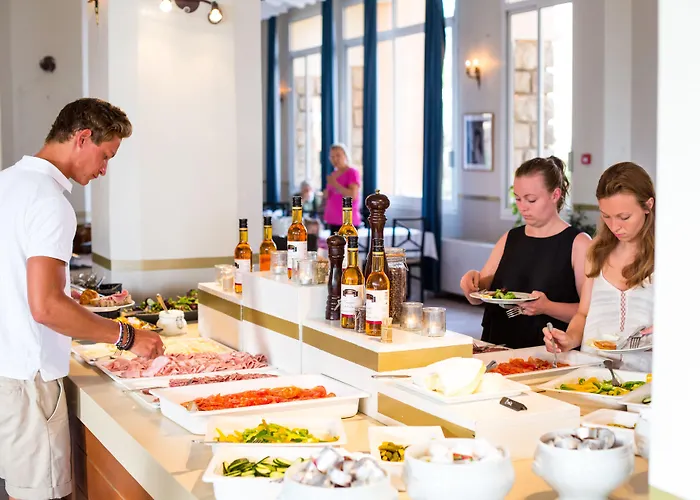 Langley Napoléon Bonaparte Hotel 3*